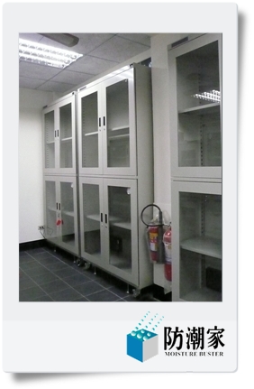 訂製顯微鏡電子防潮箱,預防顯微鏡發霉