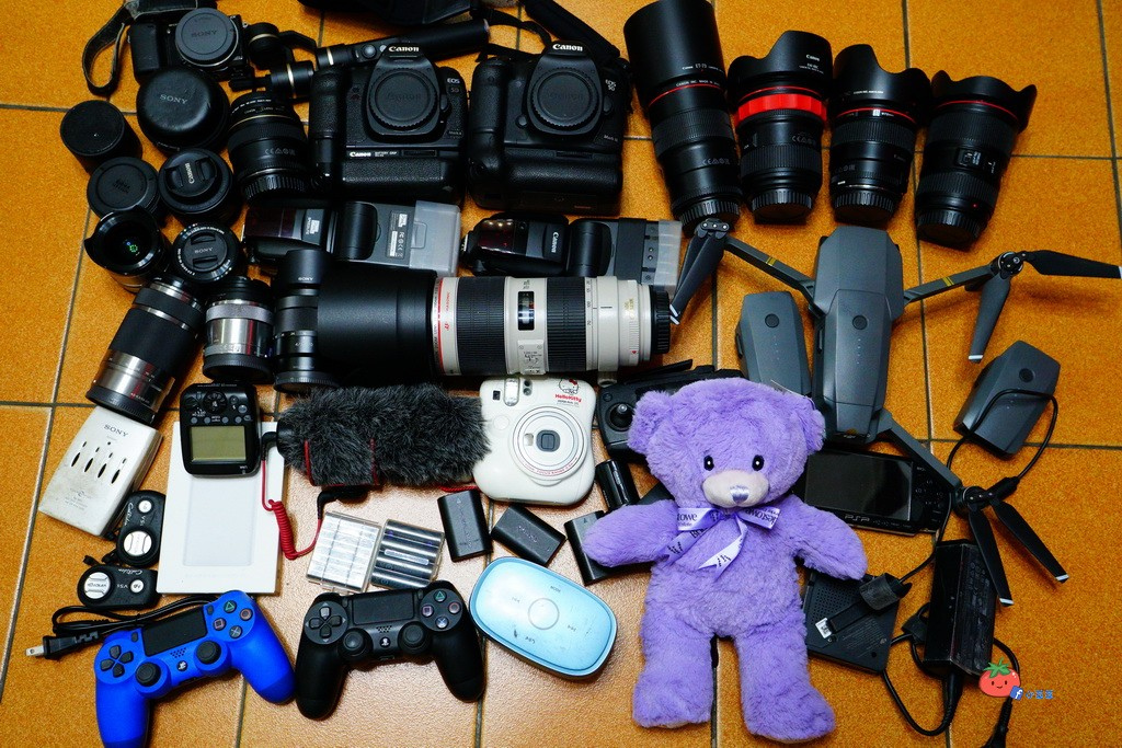 CANON, SONY單眼相機,鏡頭,DJI空拍機通通塞進防潮箱 CANON, SONY單眼相機,鏡頭,DJI空拍機通通塞進防潮箱