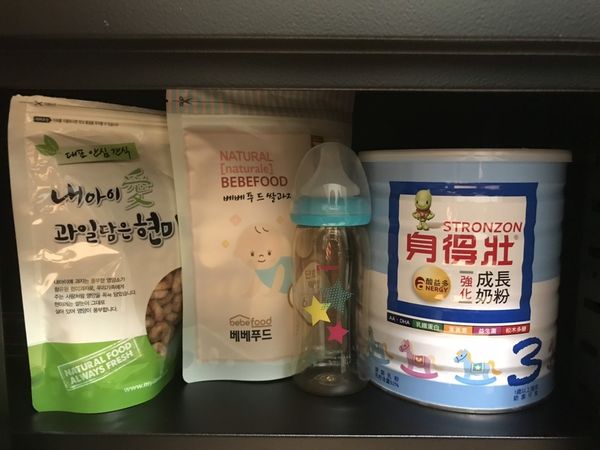 嬰兒奶粉,零食乾燥保存專用防潮箱