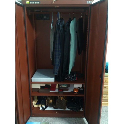 開箱我家的電子防潮衣櫃,衣服 包包收納通通靠他防潮家WD-1000CA